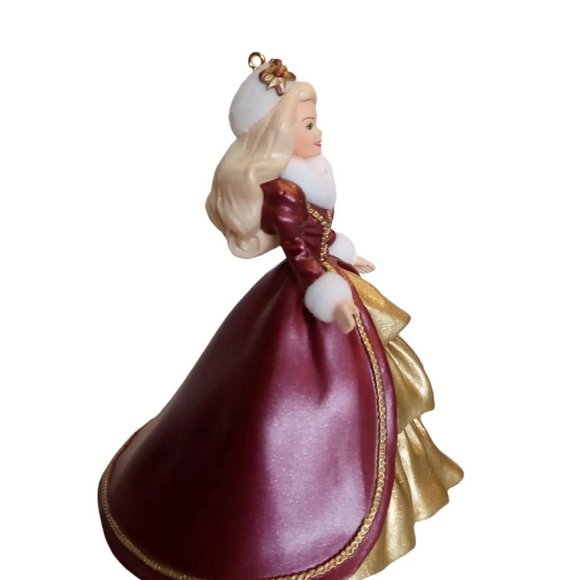 Hallmark Keepsake Ornament HOLIDAY BARBIE vintage 1996 QX15371 Original Box - Picture 8 of 9